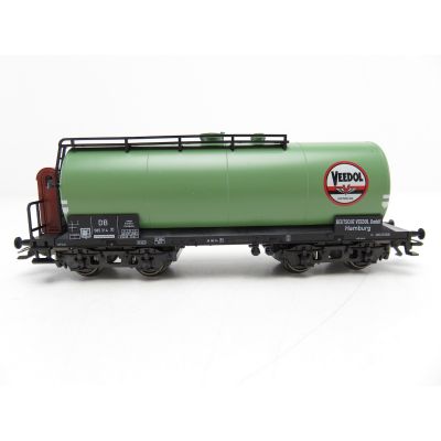 Marklin 46521 DB Four Axled Tanker Car VEEDOL in GREEN with breakershouse. 